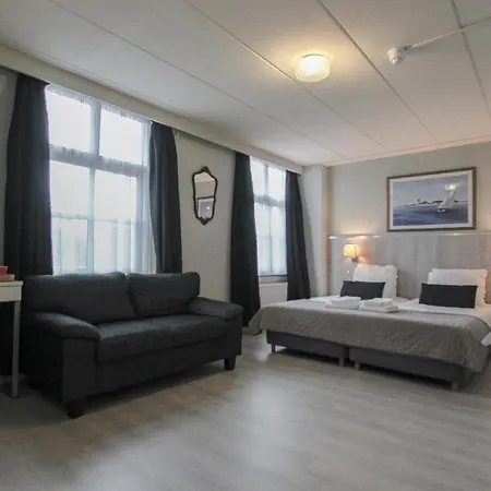 Hotel Joli